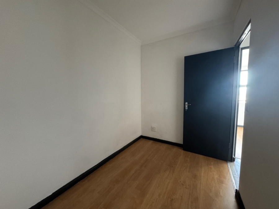 4 Bedroom Property for Sale in Black River Western Cape